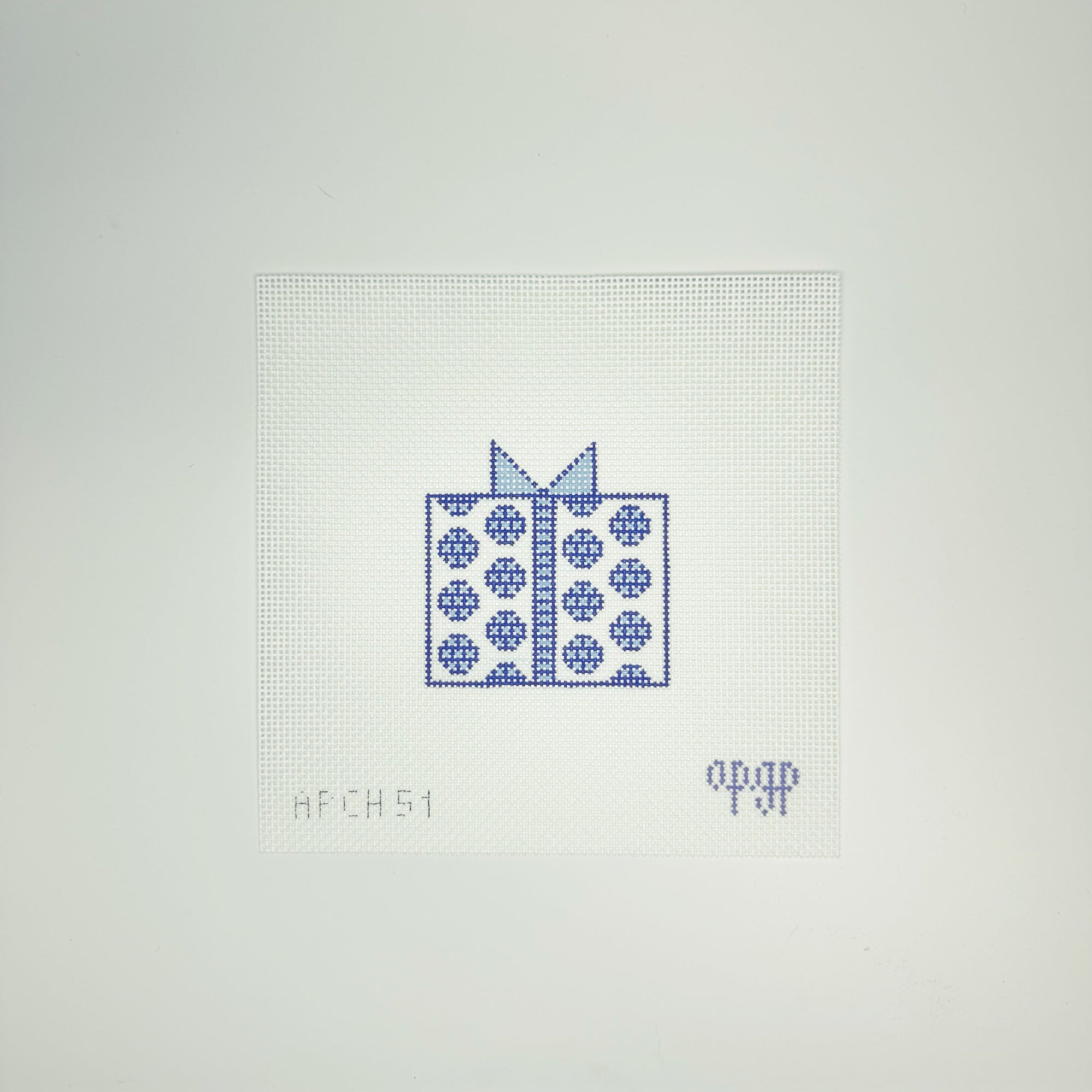 Gift Box - Blue/Light Blue Canvas